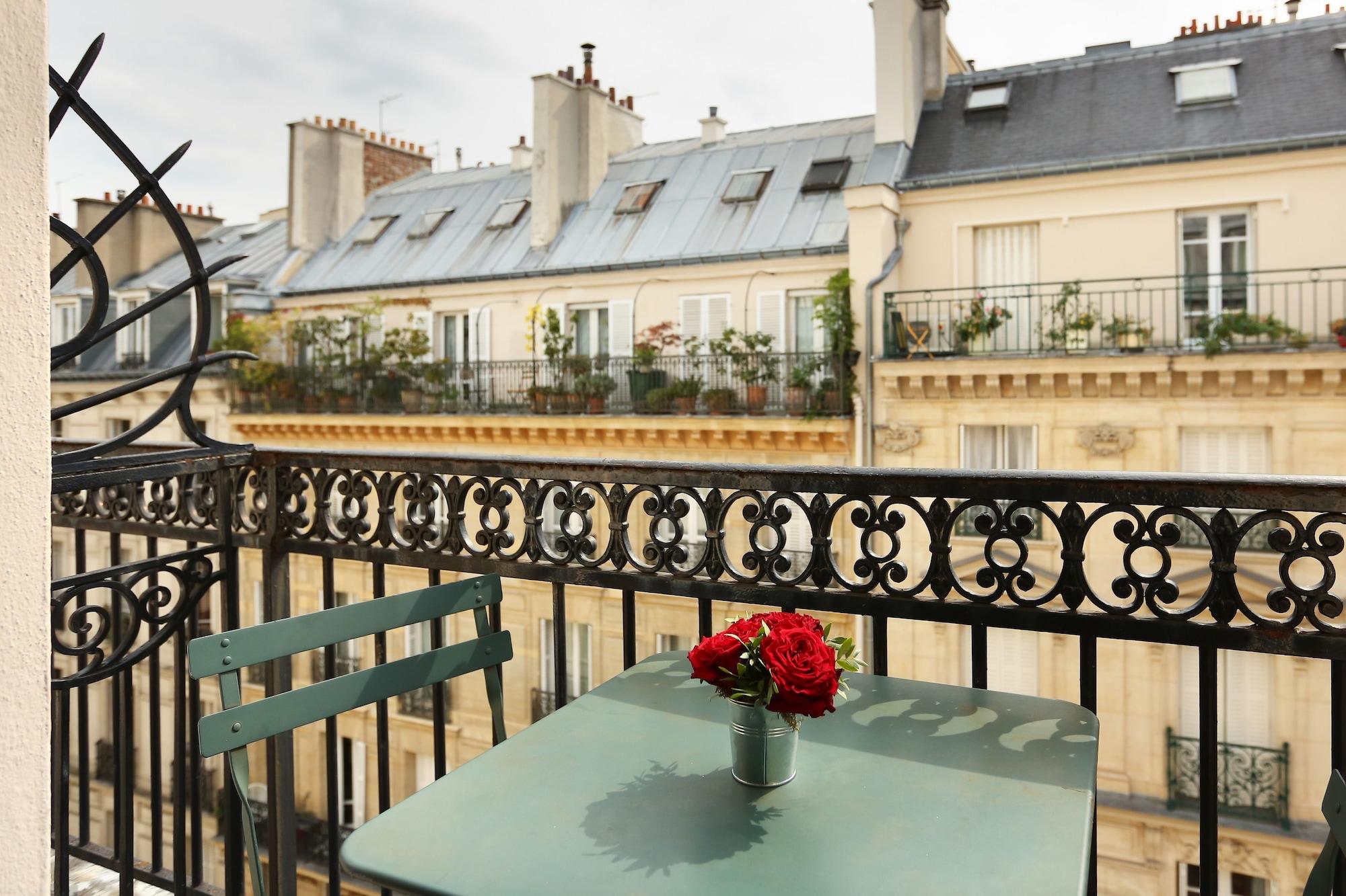 Hotel Du College De France Paris Exterior photo